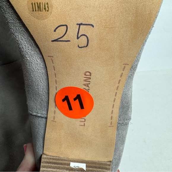 EUC. Lucky BRAND Women's Zaahira Mid Calf Boots. Size 11. Gray boots, no box - Picture 11 of 13